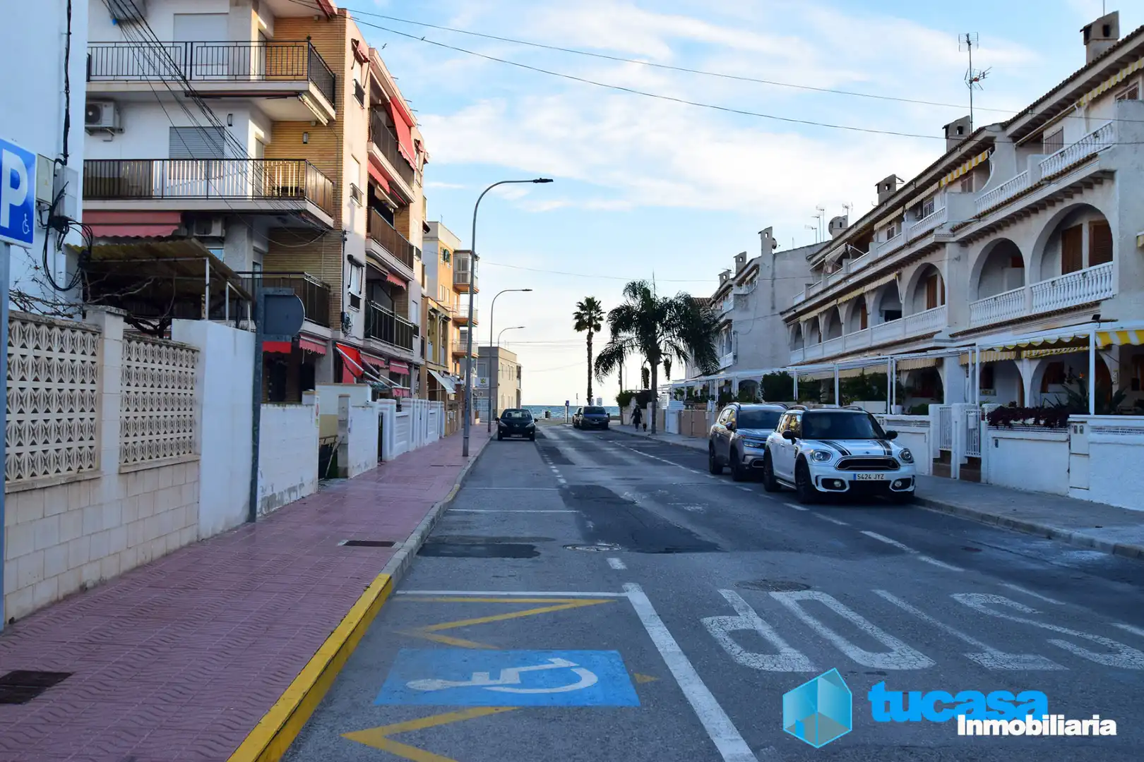 Vista exterior de Pis en venda en Santa Pola amb Terrassa i Balcó
