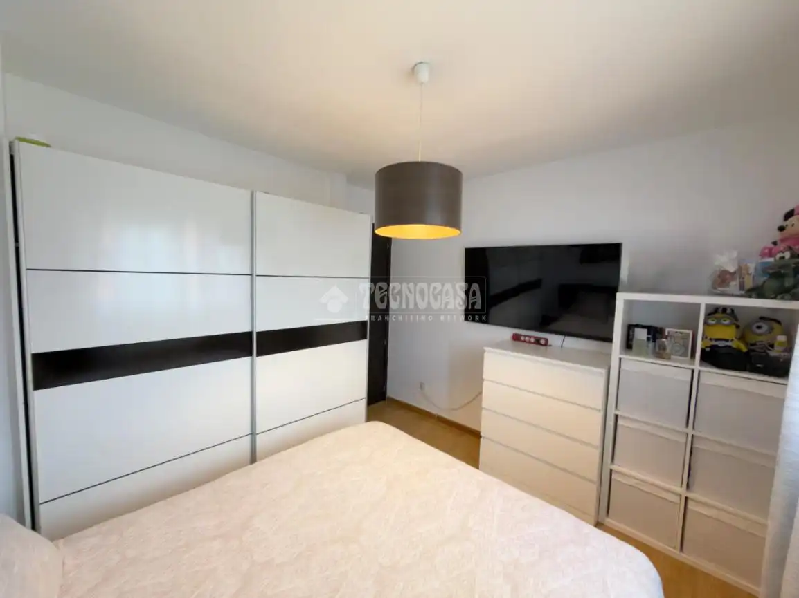 Habitación de Casa adosada en venta en Madrid con Aire acondicionado, Calefacción y Terraza