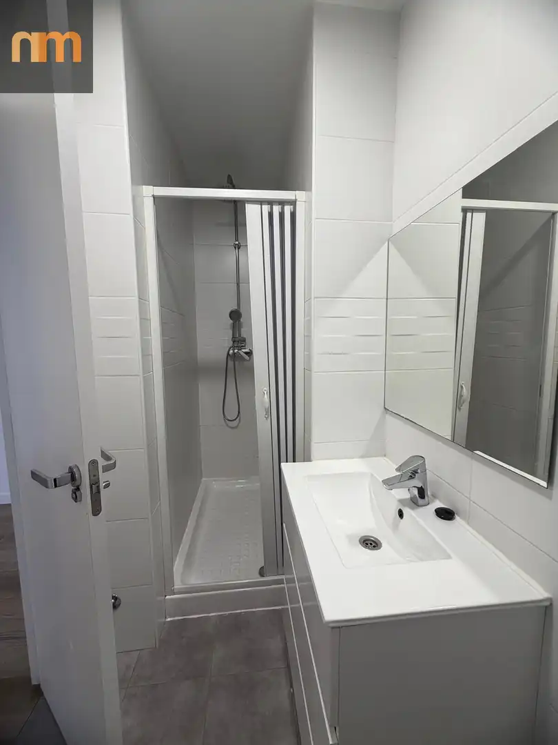 Baño de Piso en venta en Madrid con Calefacción y Jardín privado