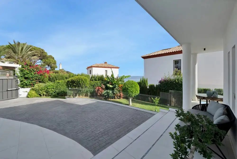 Casa o chalet en venta en El Faro de Calaburra - Chaparral
