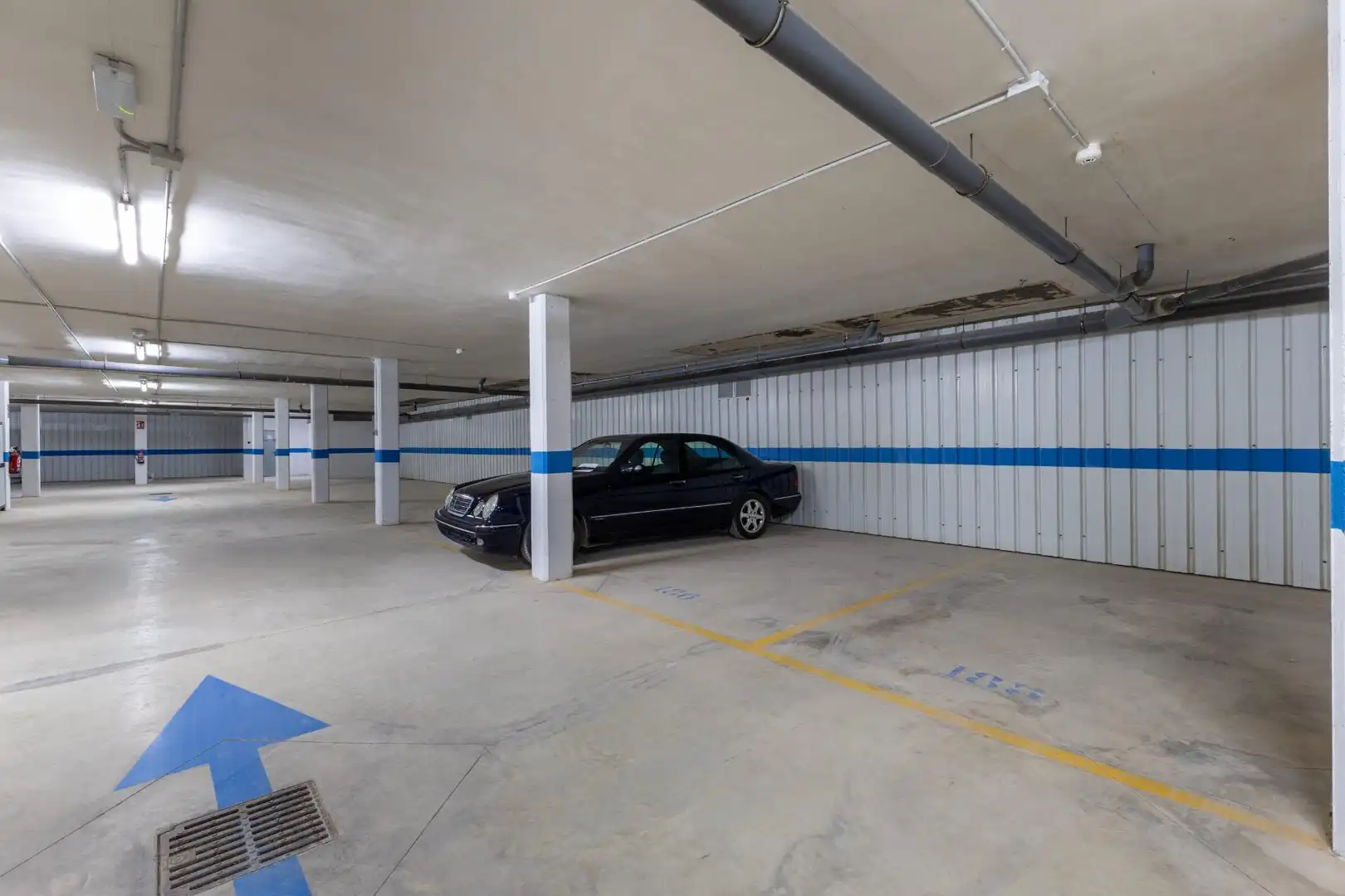 Parking de Apartamento en venta en El Puig de Santa Maria con Aire acondicionado, Calefacción y Amueblado