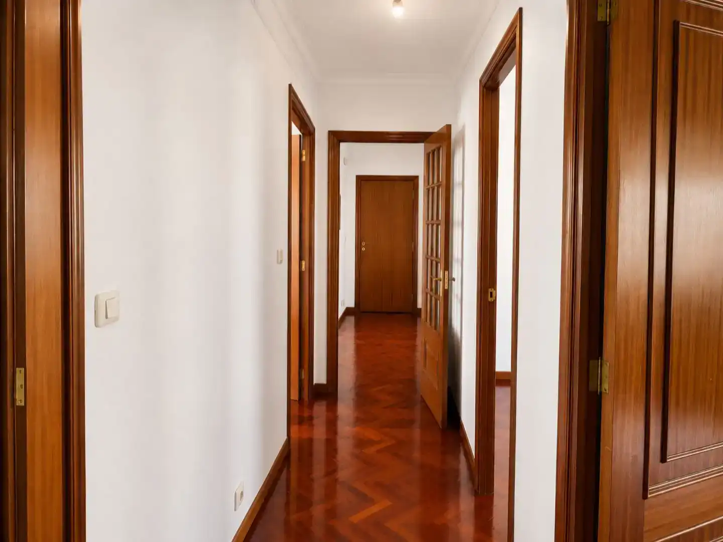 Flat for sale in Tui  with Balcony