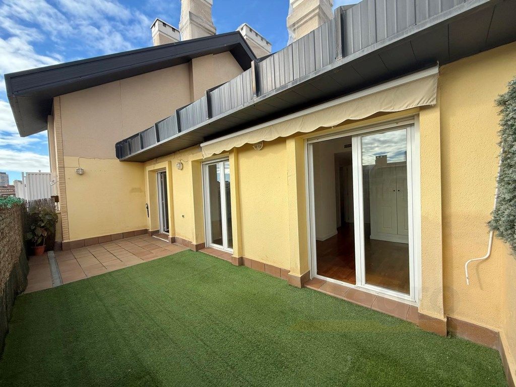Terrace of Attic for sale in  Madrid Capital  with Air Conditioner, Private garden and Terrace