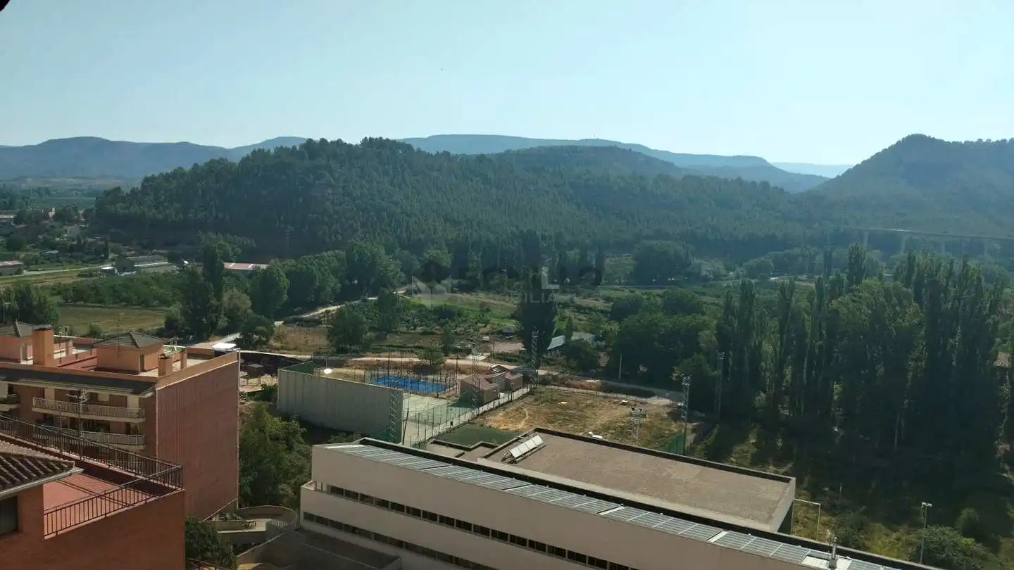 Aparcament de Casa adosada en venda en Ademuz amb Balcó