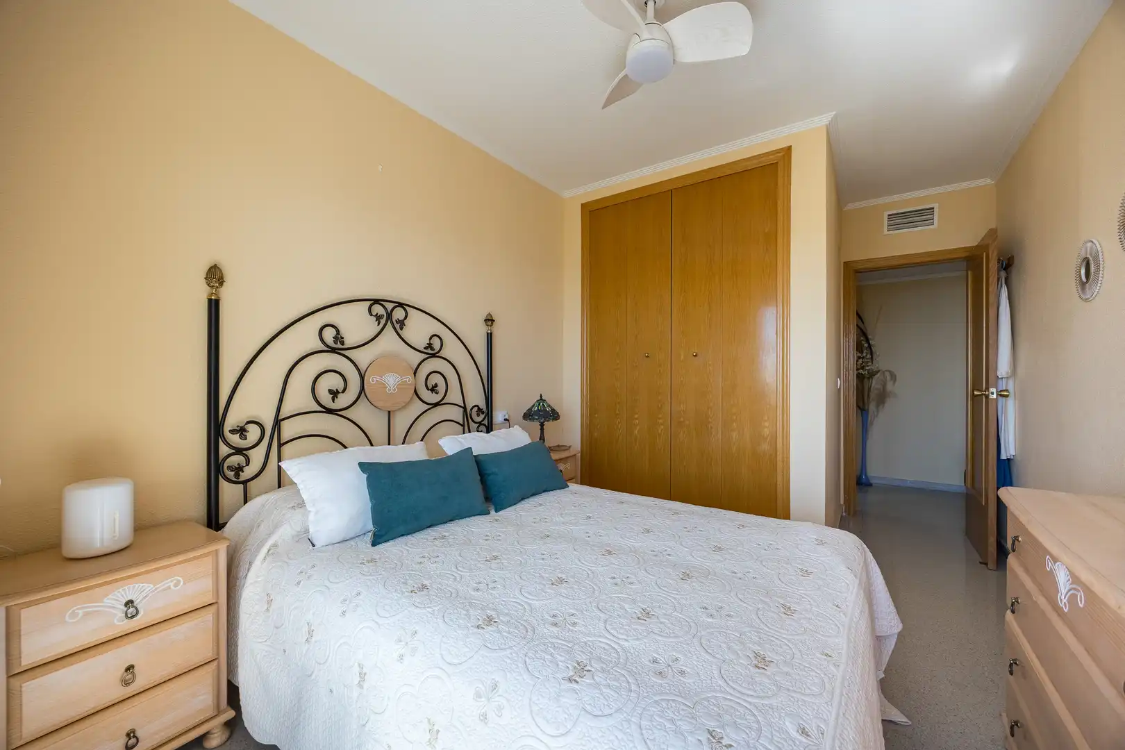Flat with pool for sale in Playa de Poniente, imagen 28
