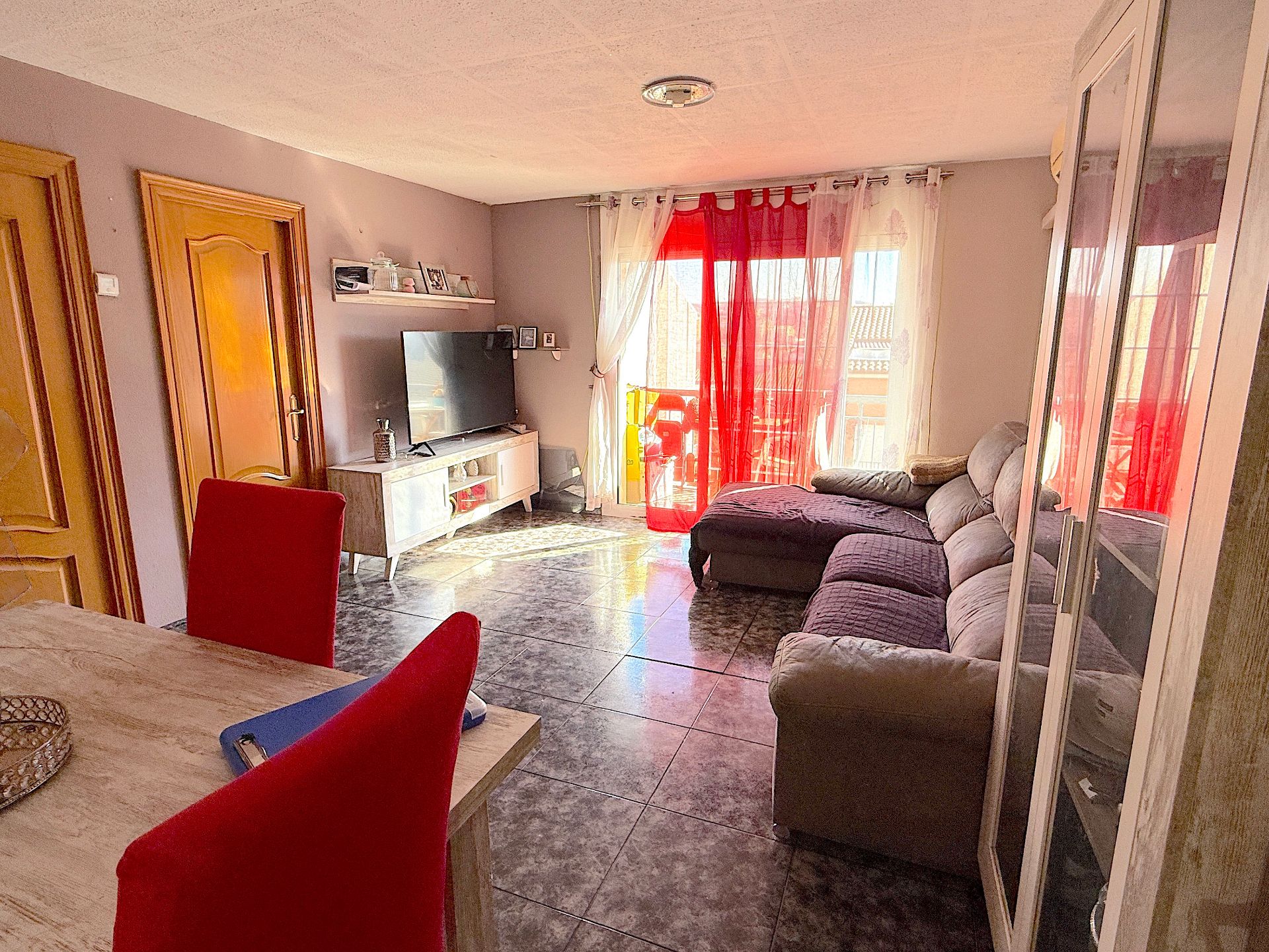 Sala d'estar de Pis en venda en Rubí amb Aire condicionat, Calefacció i Forn