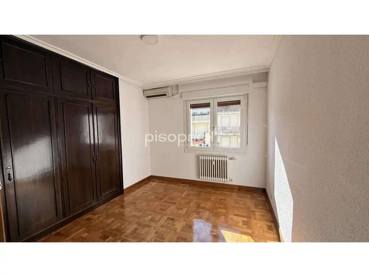 Habitación de Piso en venta en  Pamplona / Iruña con Aire acondicionado, Terraza y Trastero