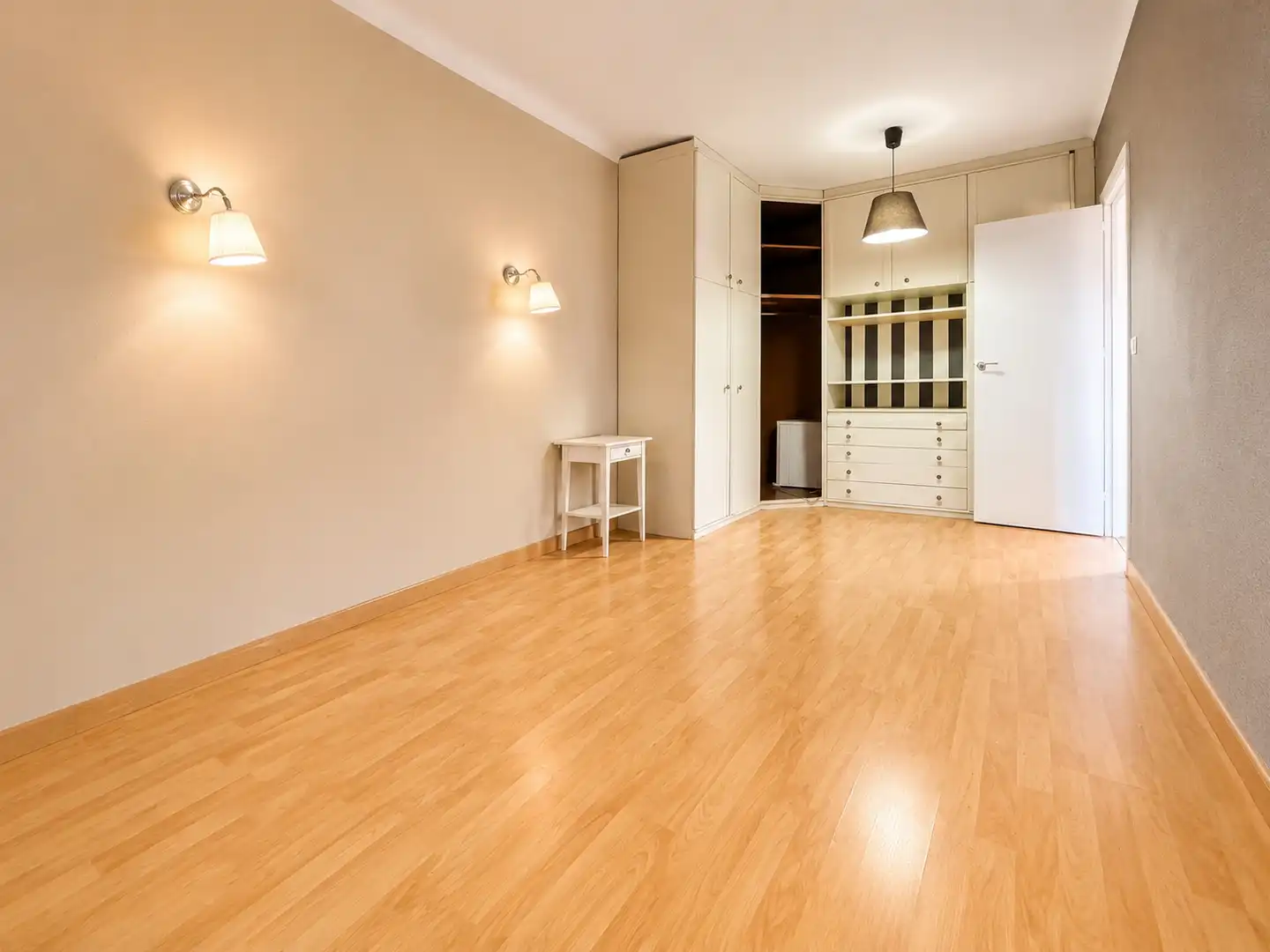 Pis en venda en Santa Coloma de Gramenet amb Aire condicionat, Parquet i Balcó
