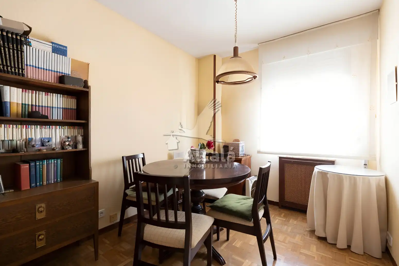 Comedor de Piso en venta en Alcalá de Henares con Calefacción, Jardín privado y Parquet