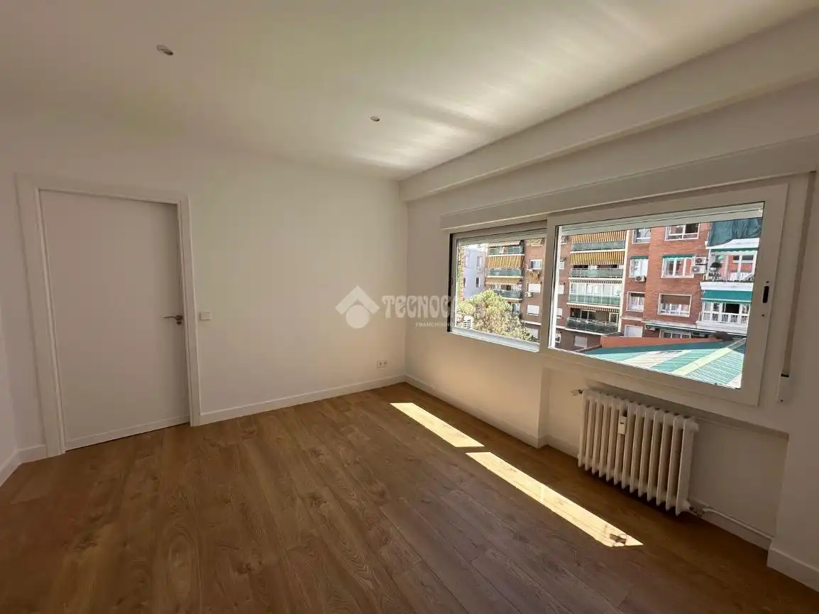 Habitación de Piso de alquiler en Madrid con Aire acondicionado y Calefacción