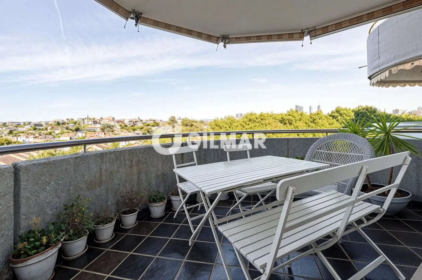 Terrassa de Pis en venda en Madrid amb Calefacció, Piscina i Balcó