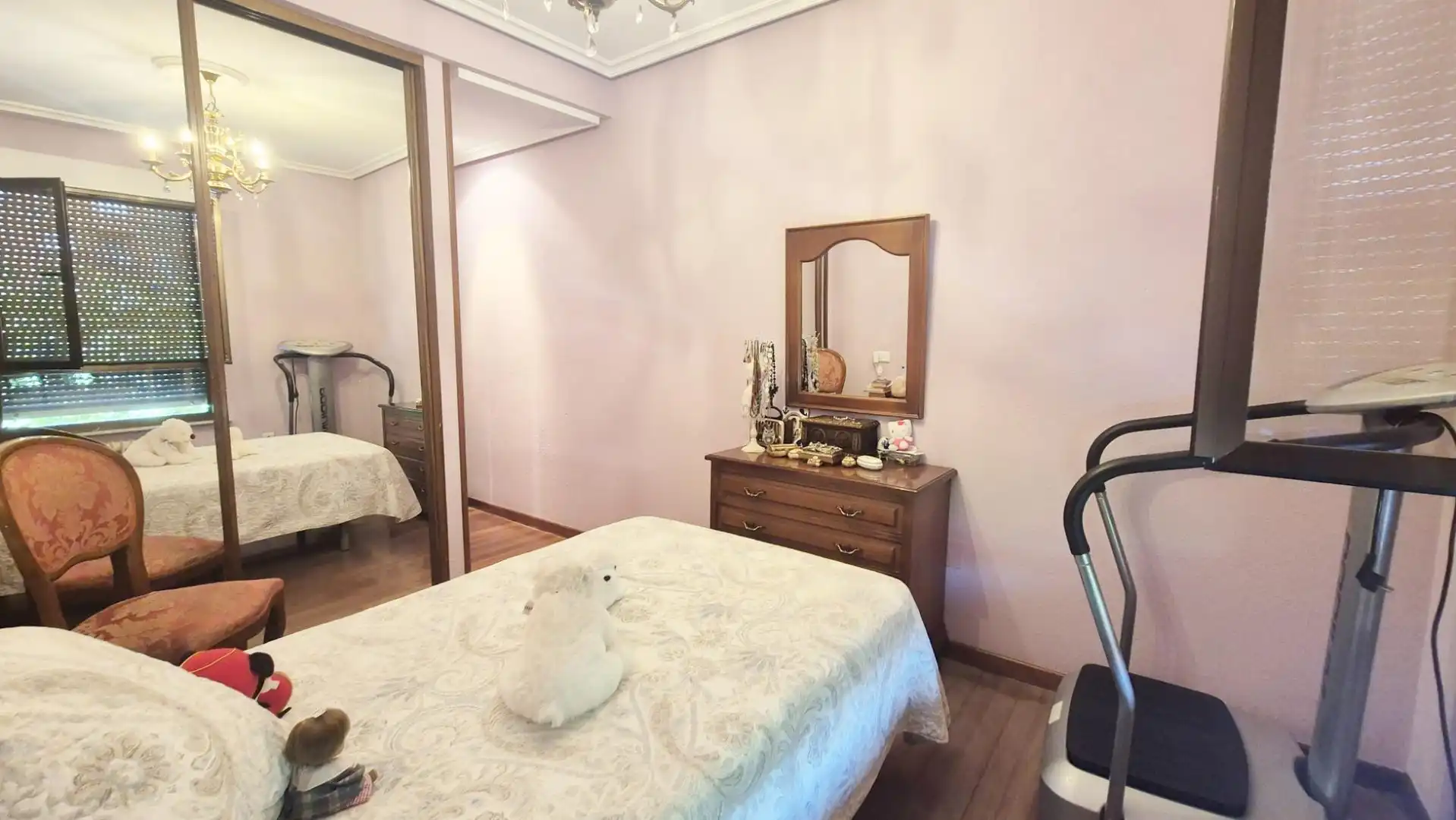 Dormitori de Pis en venda en San José - Parador - Zurguén