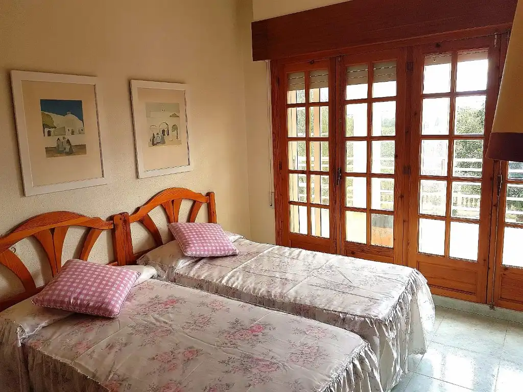 Dormitori de Casa o xalet en venda en Elche / Elx amb Jardí privat, Terrassa i Piscina