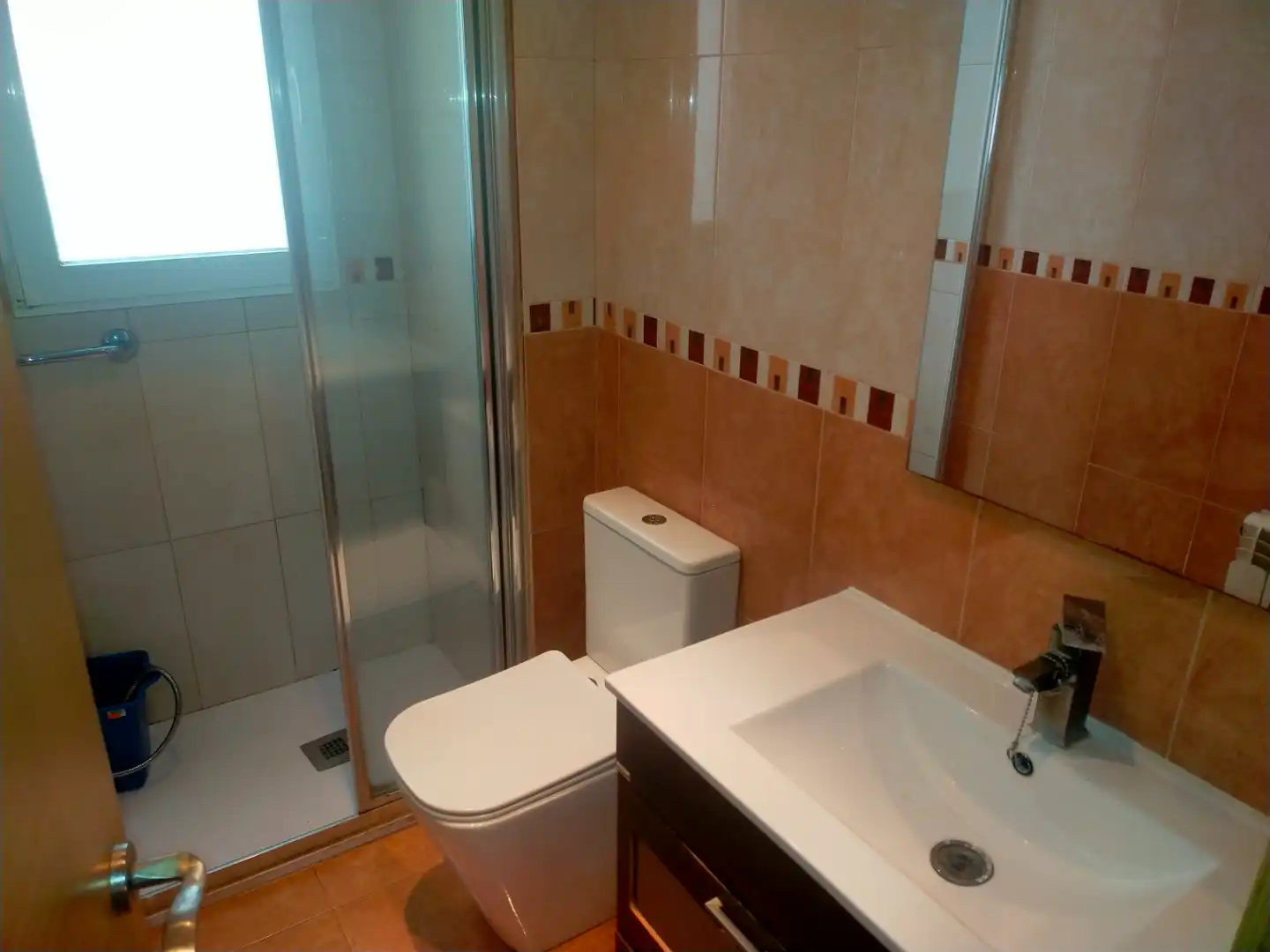 Baño de Piso en venta en Zaragoza con Calefacción, Parquet y Horno