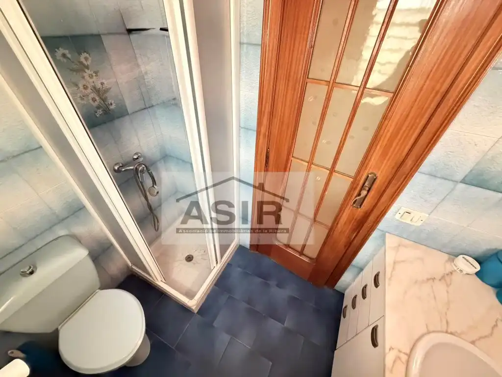Baño de Piso en venta en Carcaixent con Aire acondicionado