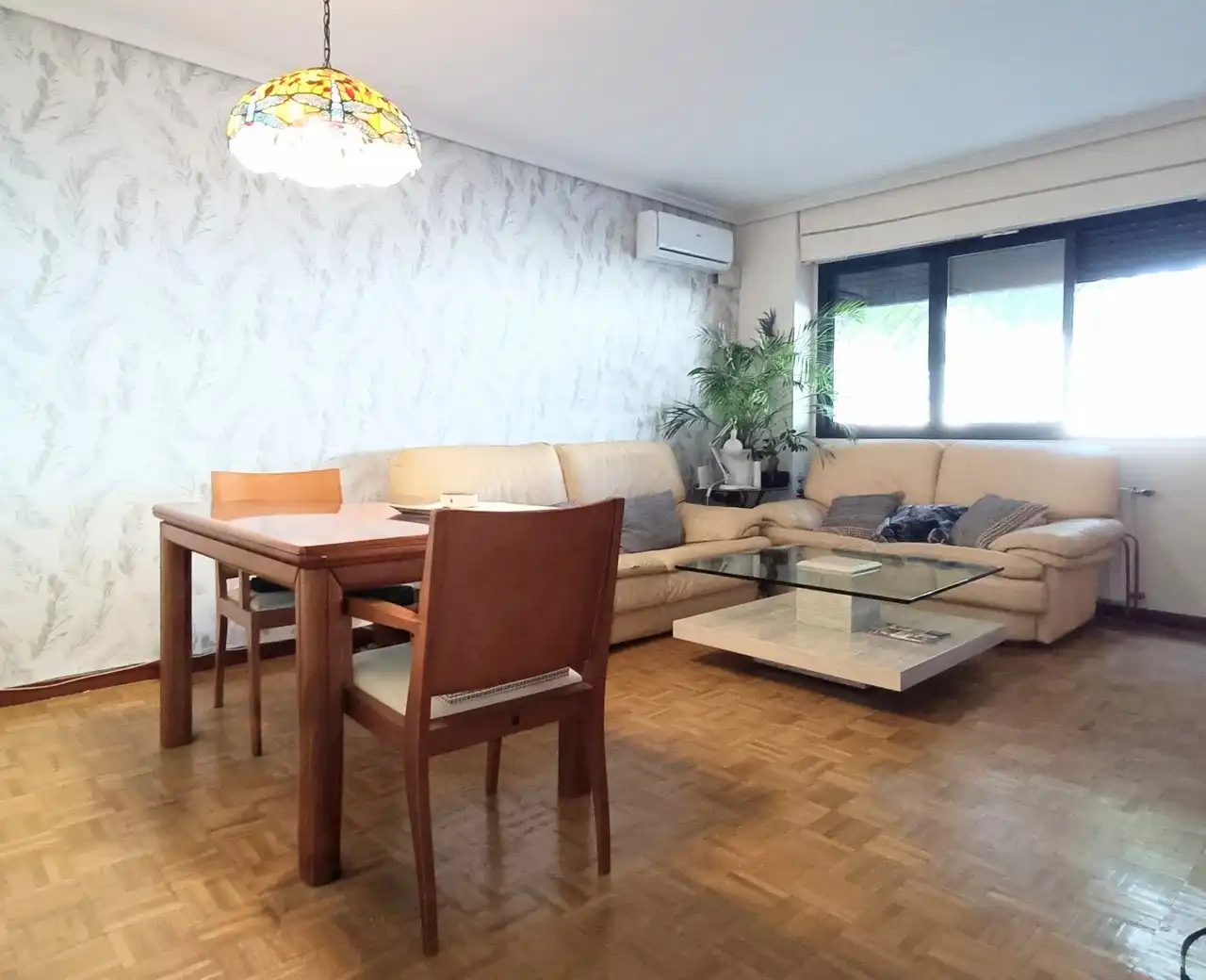Sala de estar de Piso de alquiler en Madrid con Aire acondicionado, Calefacción y Parquet