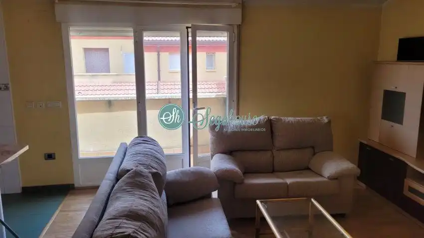 Wohnzimmer von Wohnungen zum Verkauf in Espirdo mit Heizung, Möbliert und Balkon