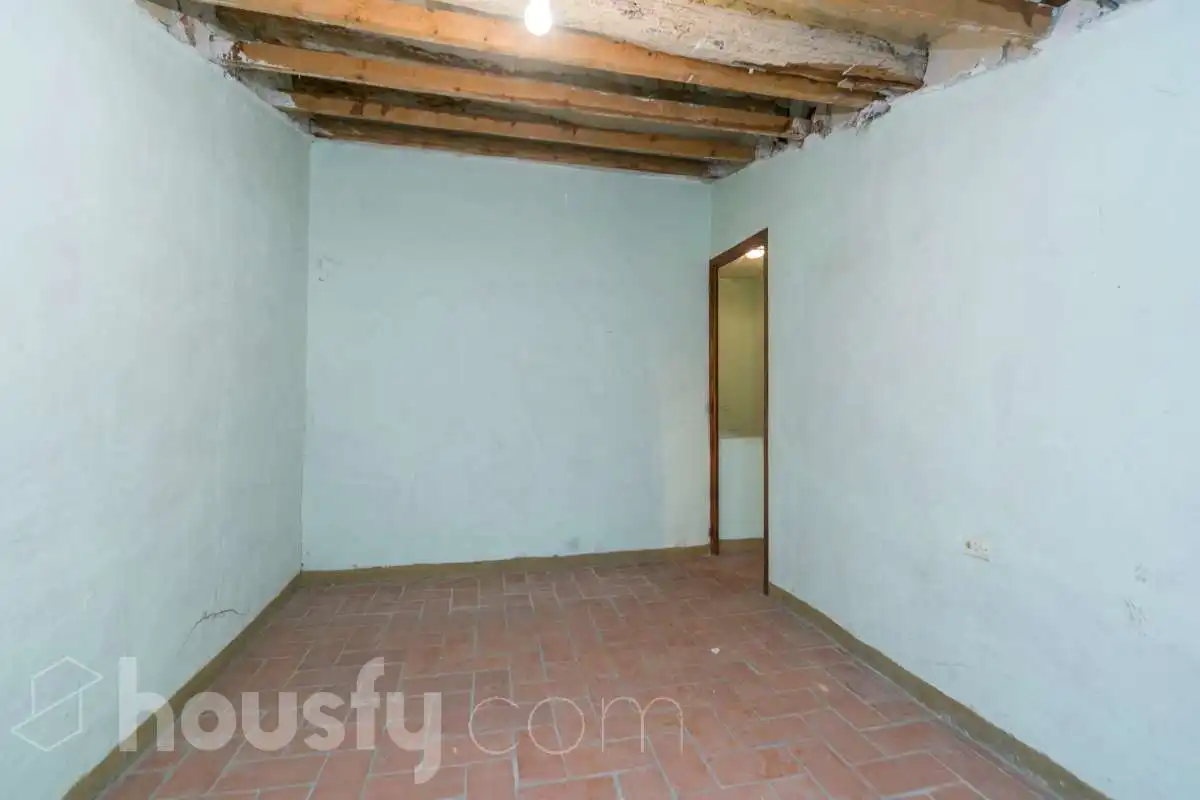 Houses for sale in Sant Martí de Tous  with Terrace and Balcony