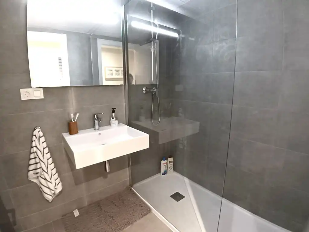 Bathroom of Apartments for sale in Dénia  with Air Conditioner, Terrace and Furnished