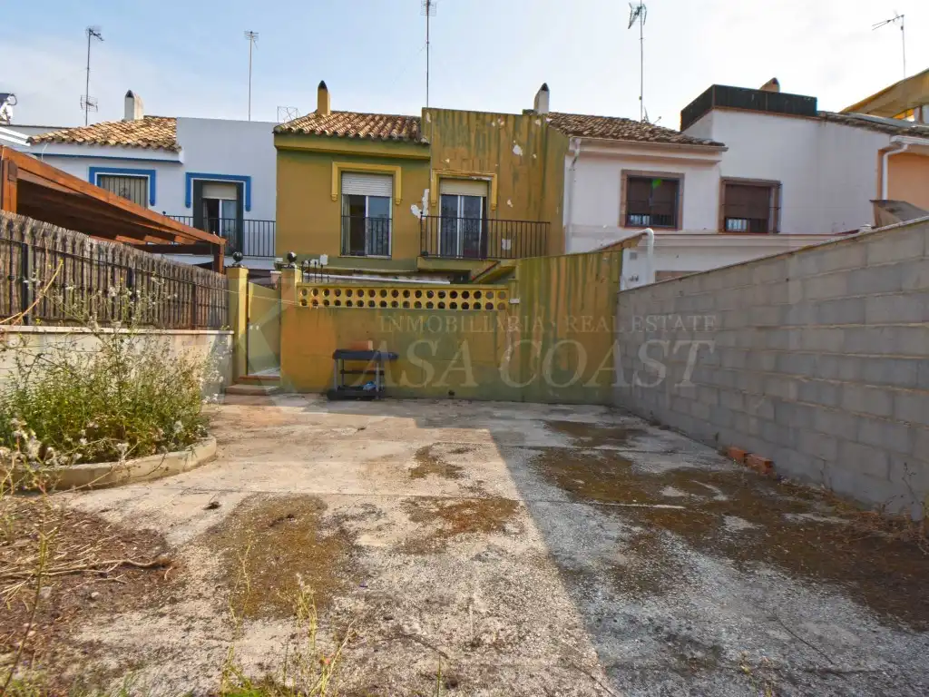 Casa adosada en venta en Los Boliches