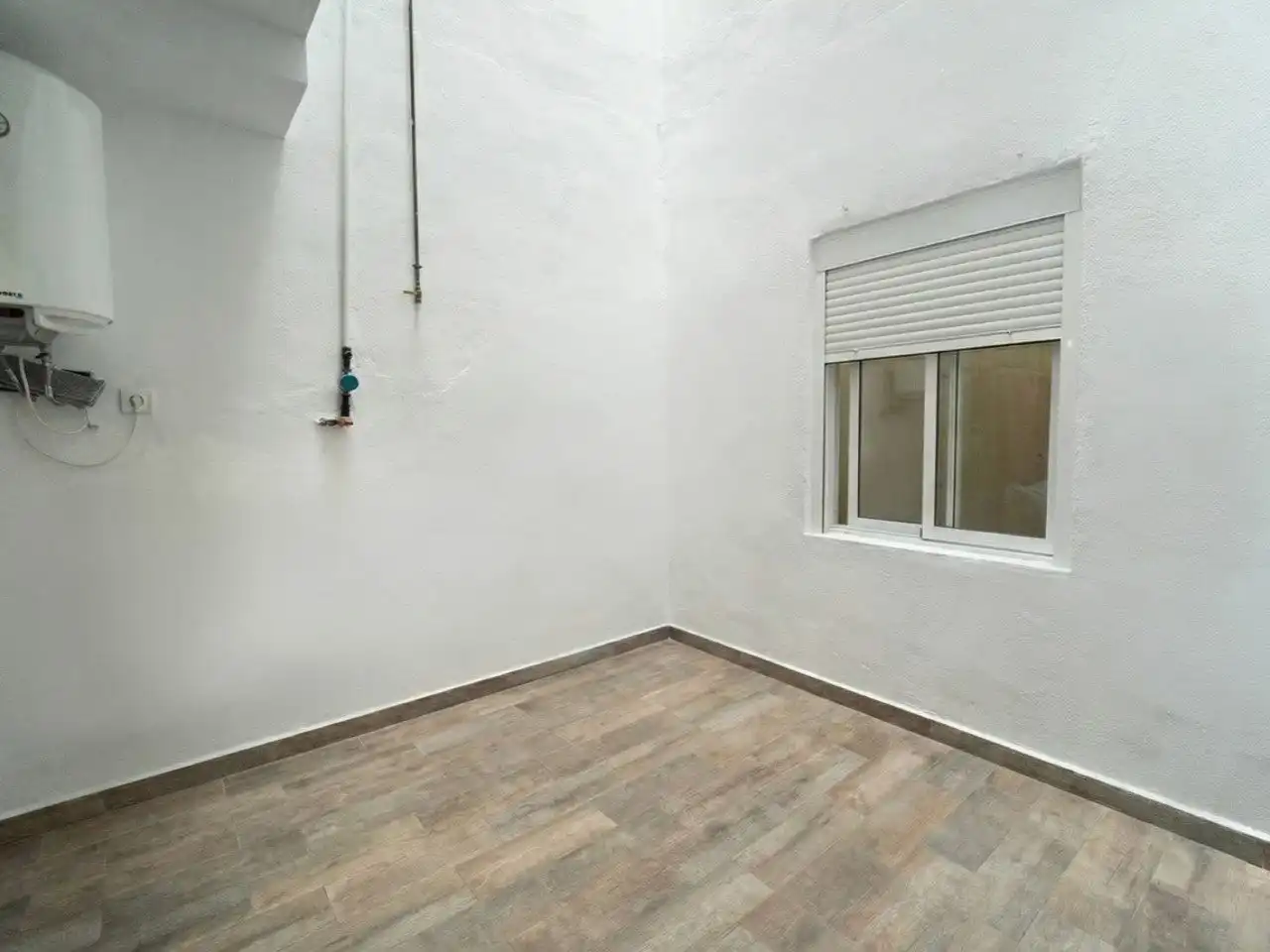 Piso en venta en Carlet con Jardín privado, Terraza y Amueblado