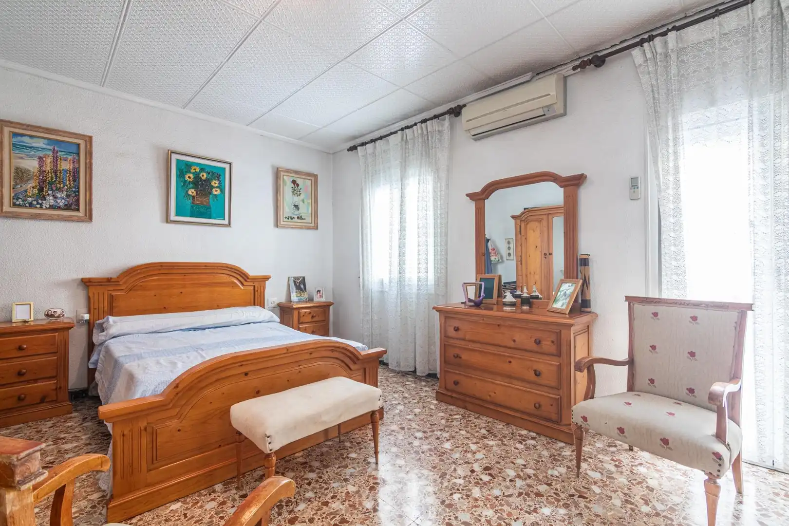 Schlafzimmer von Einfamilien-Reihenhaus zum Verkauf in Elche / Elx mit Klimaanlage, Terrasse und Balkon