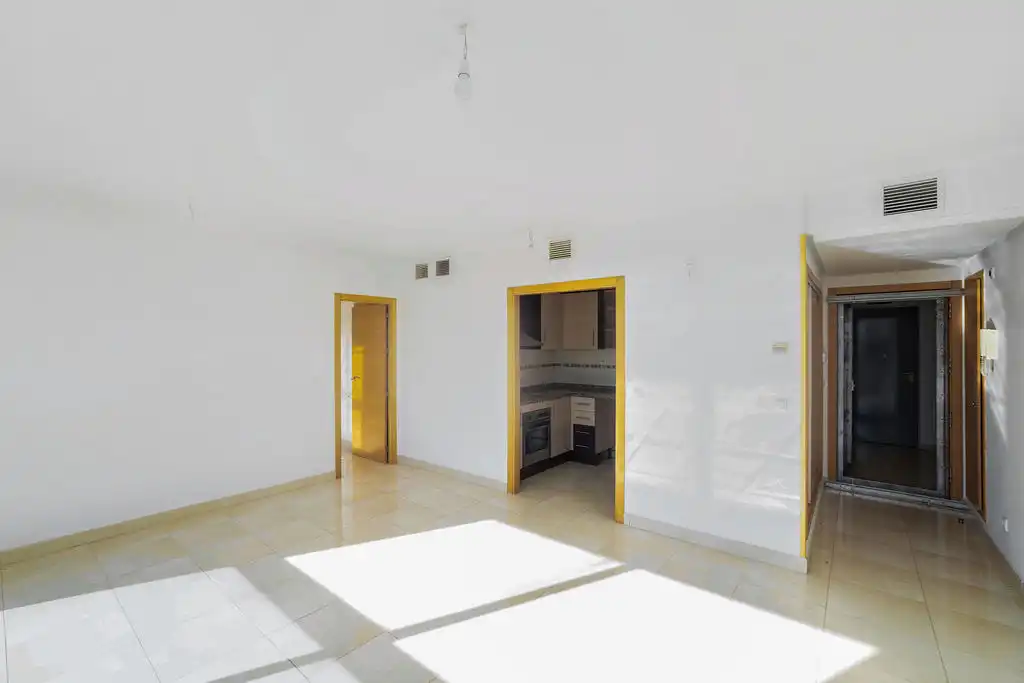 Piso en venta en Alicante / Alacant con Piscina