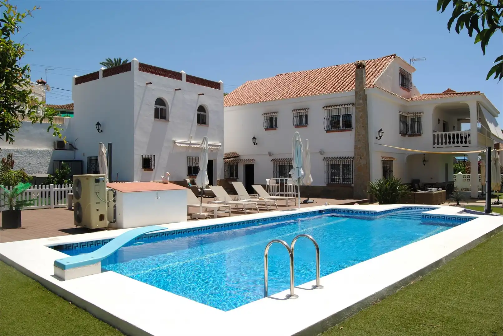 Piscina de Casa o chalet en venta en Vélez-Málaga con Aire acondicionado, Jardín privado y Terraza