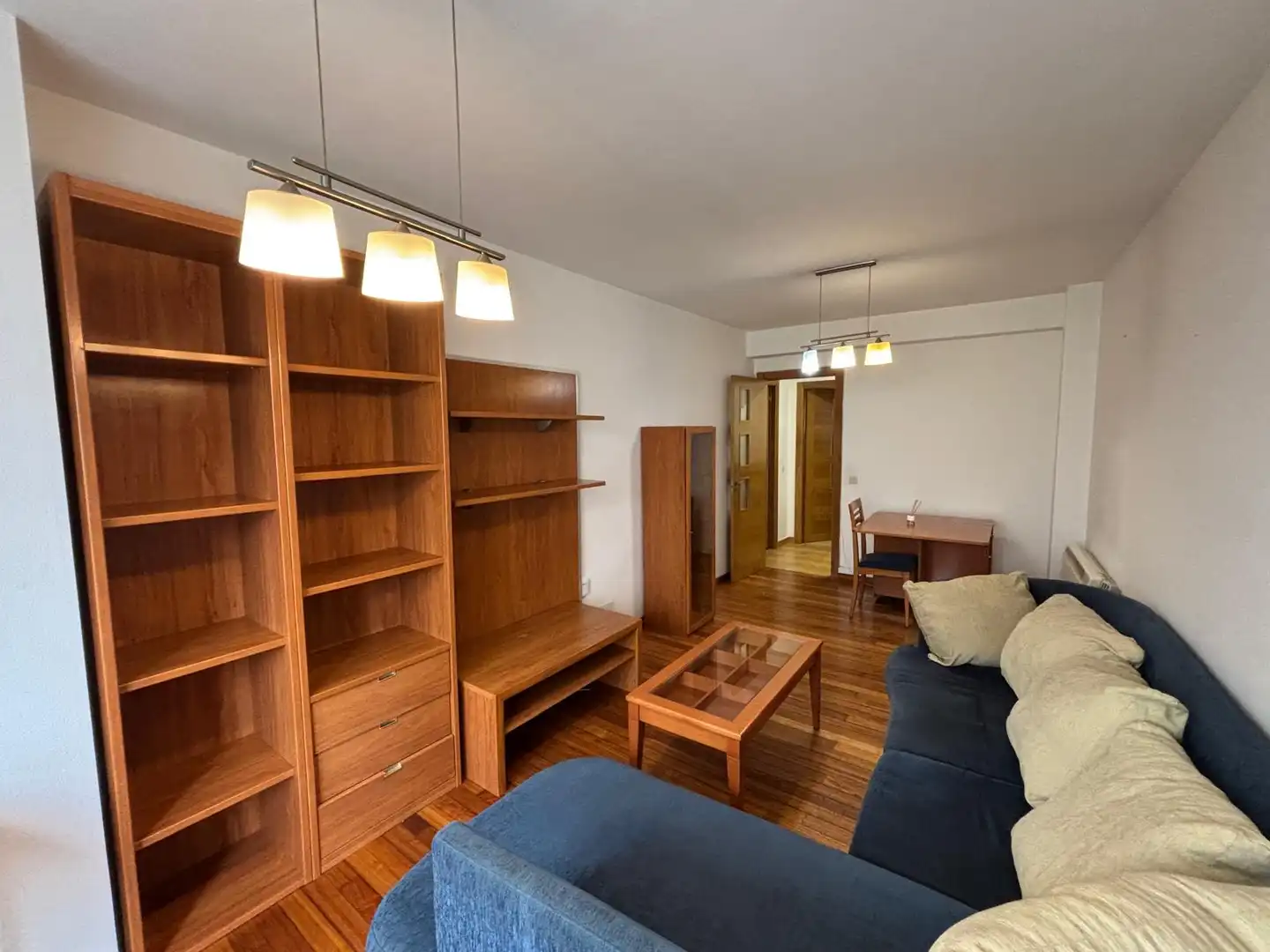 Living room of Flat for rent in Santiago de Compostela   with Furnished, Oven and Washing machine