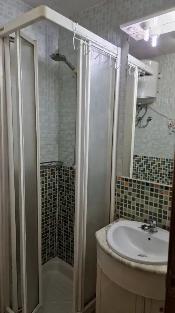 Baño de Piso en venta en Madrid con Aire acondicionado y Amueblado