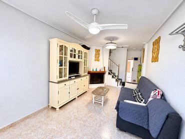 Bungalow con piscina en venta en Avenida Zaragoza