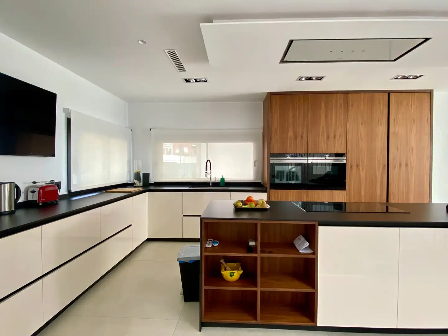 Cocina de Casa o chalet de alquiler en Montgat con Aire acondicionado, Calefacción y Jardín privado
