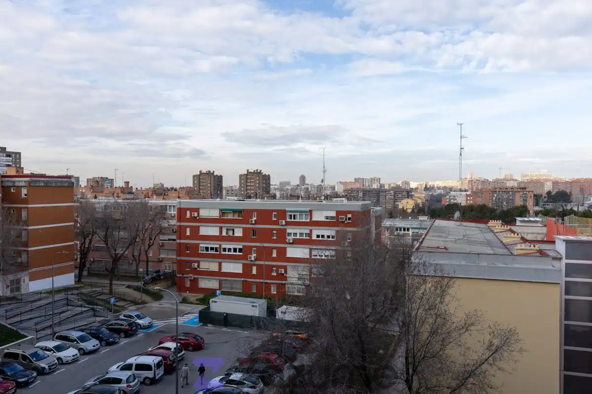 Wohnung zur Miete in Av. del Dr. García Tapia, Marroquina