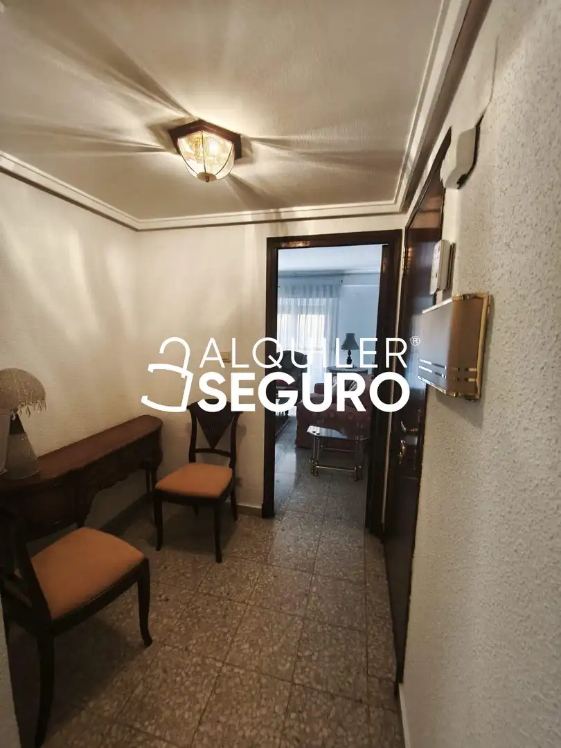 Piso de alquiler en del Sepulcro , La Magdalena