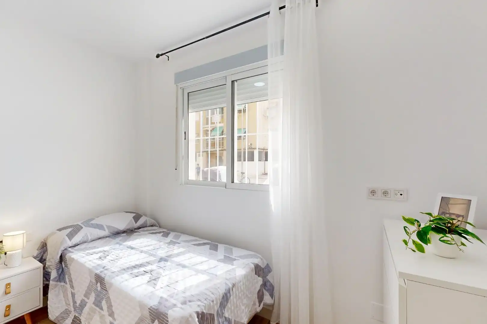 Bedroom of Flat for rent in Cartagena