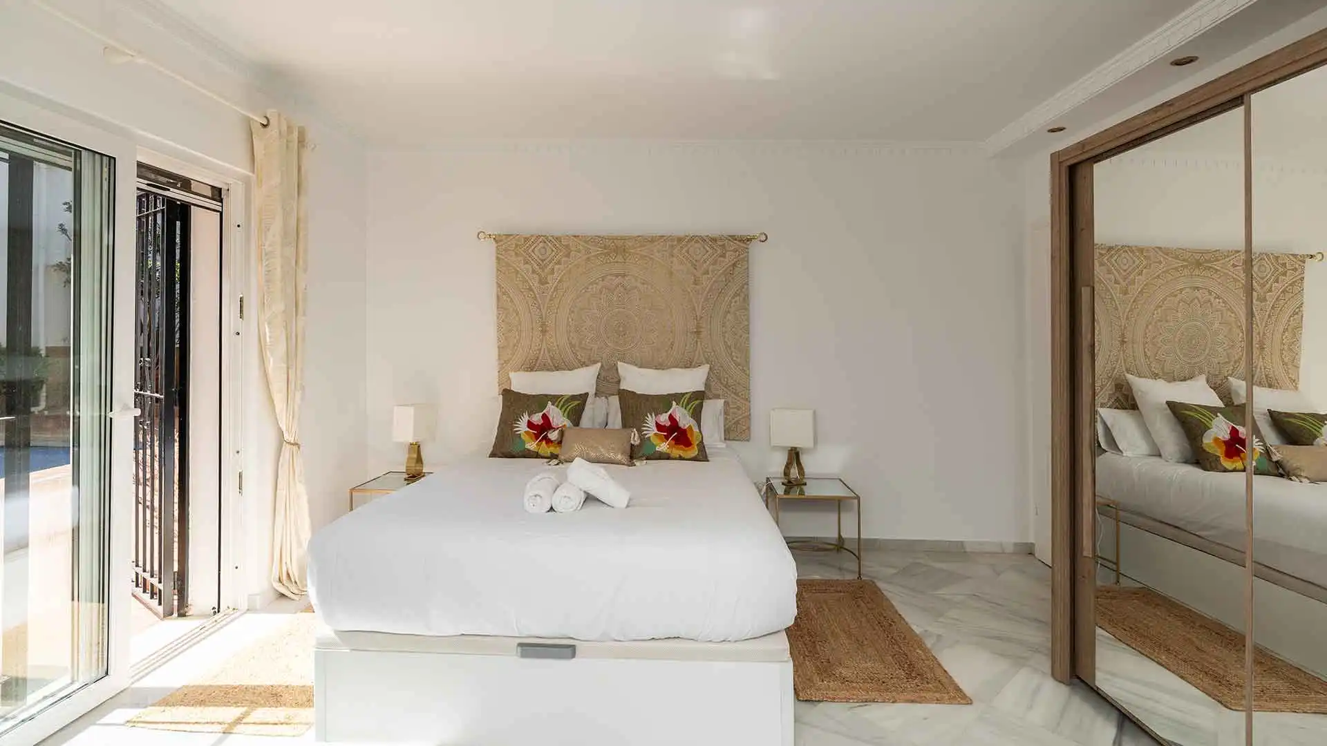 Habitación de Casa o chalet en venta en Marbella con Aire acondicionado, Jardín privado y Terraza