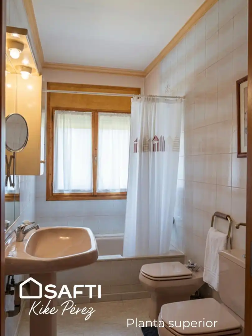 Baño de Casa o chalet en venta en Alguaire con Calefacción, Terraza y Amueblado