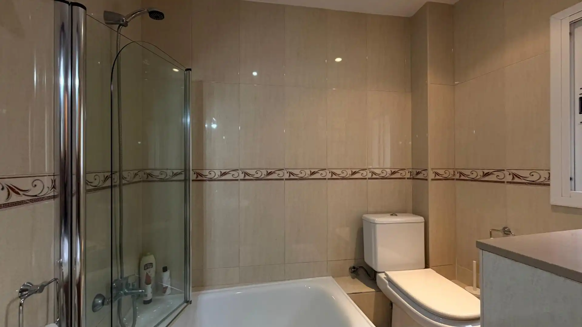 Baño de Casa o chalet en venta en Vilafranca del Penedès con Aire acondicionado, Terraza y Balcón