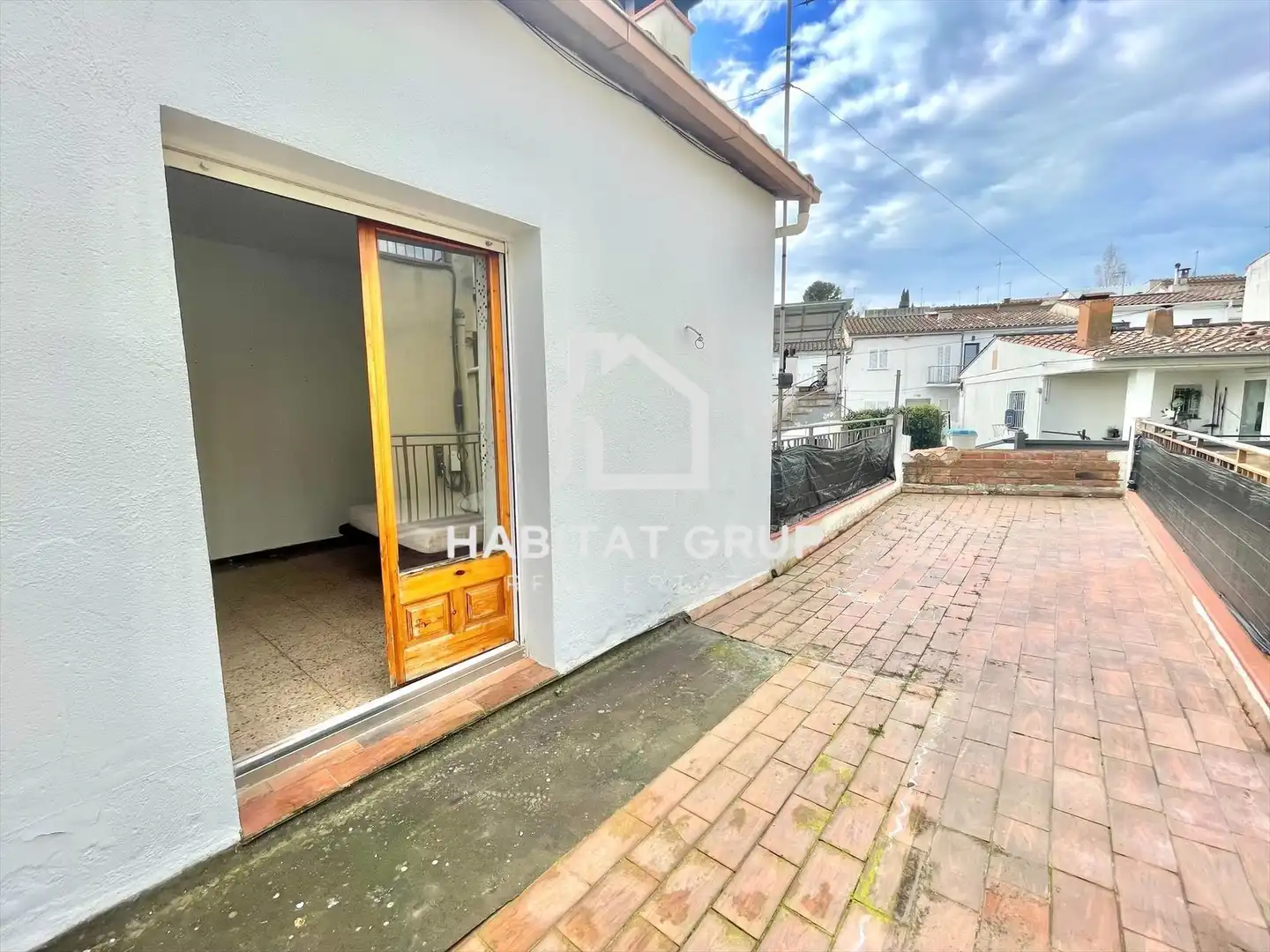 Vista exterior de Casa adosada en venta en Banyoles con Aire acondicionado, Calefacción y Jardín privado