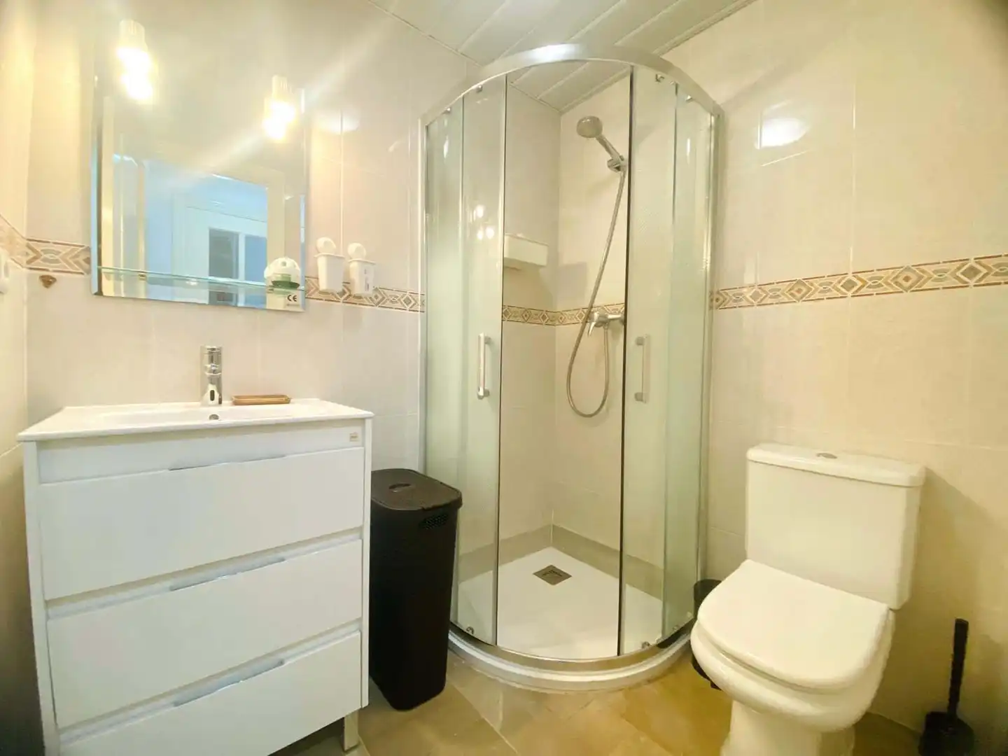 Baño de Piso en venta en Benalmádena con Aire acondicionado, Terraza y Trastero