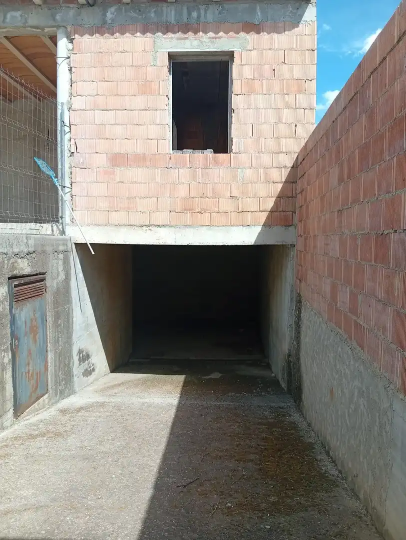 Aparcament de Casa o xalet en venda en Cuevas de San Marcos amb Terrassa, Traster i Piscina