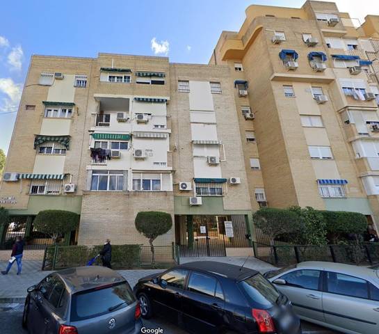 Piso en Venta en Calle MAR DE ALBORAN en Pino Montano - Consolación