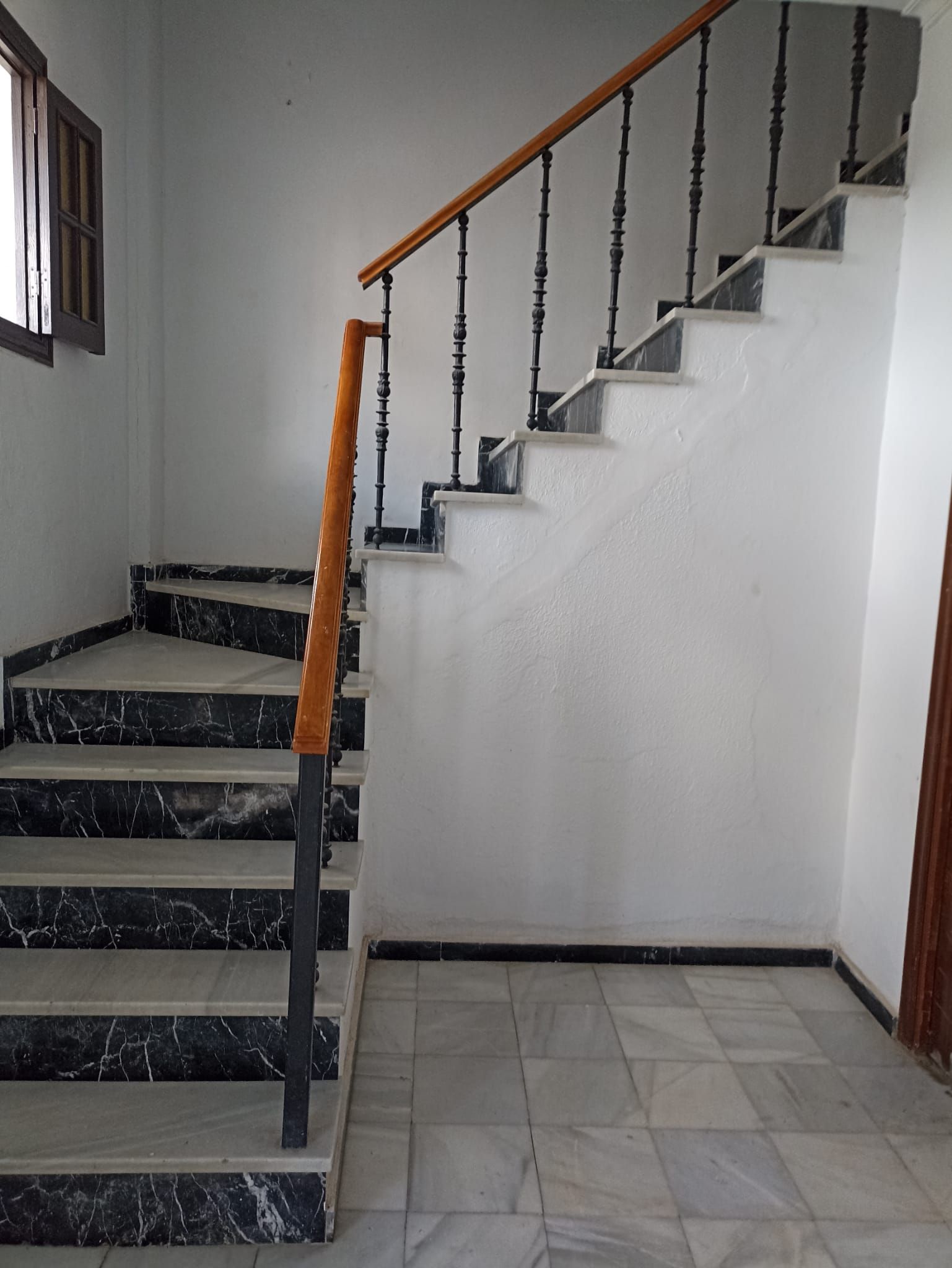 Wohnung zum verkauf in Guadalcázar mit Terrasse, Abstellraum und Möbliert