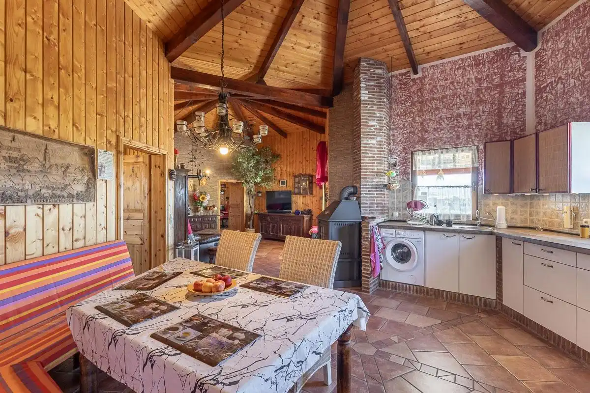Cocina de Casa o chalet en venta en Fornes con Calefacción, Jardín privado y Piscina