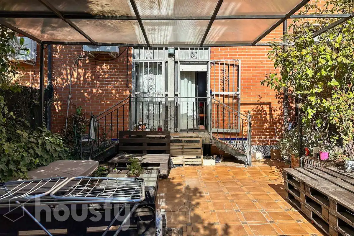 Detached homes for sale in Calle del Grabado, Sector 3