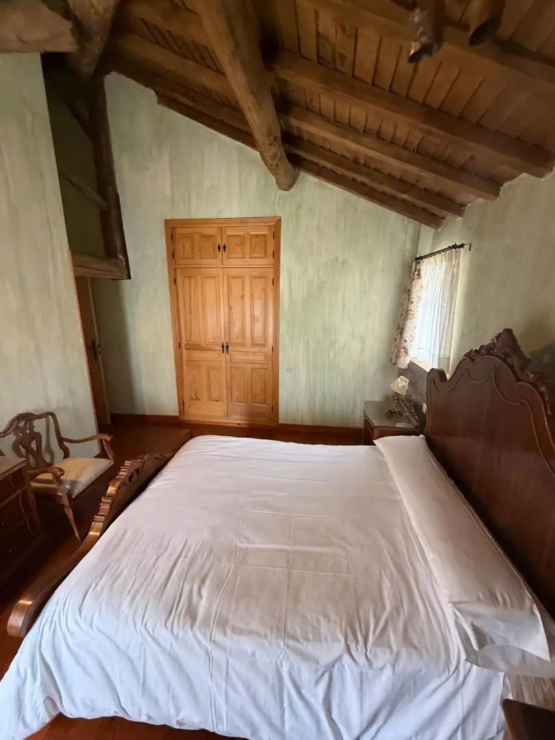 Habitación de Casa adosada en venta en La Torre con Calefacción, Jardín privado y Terraza