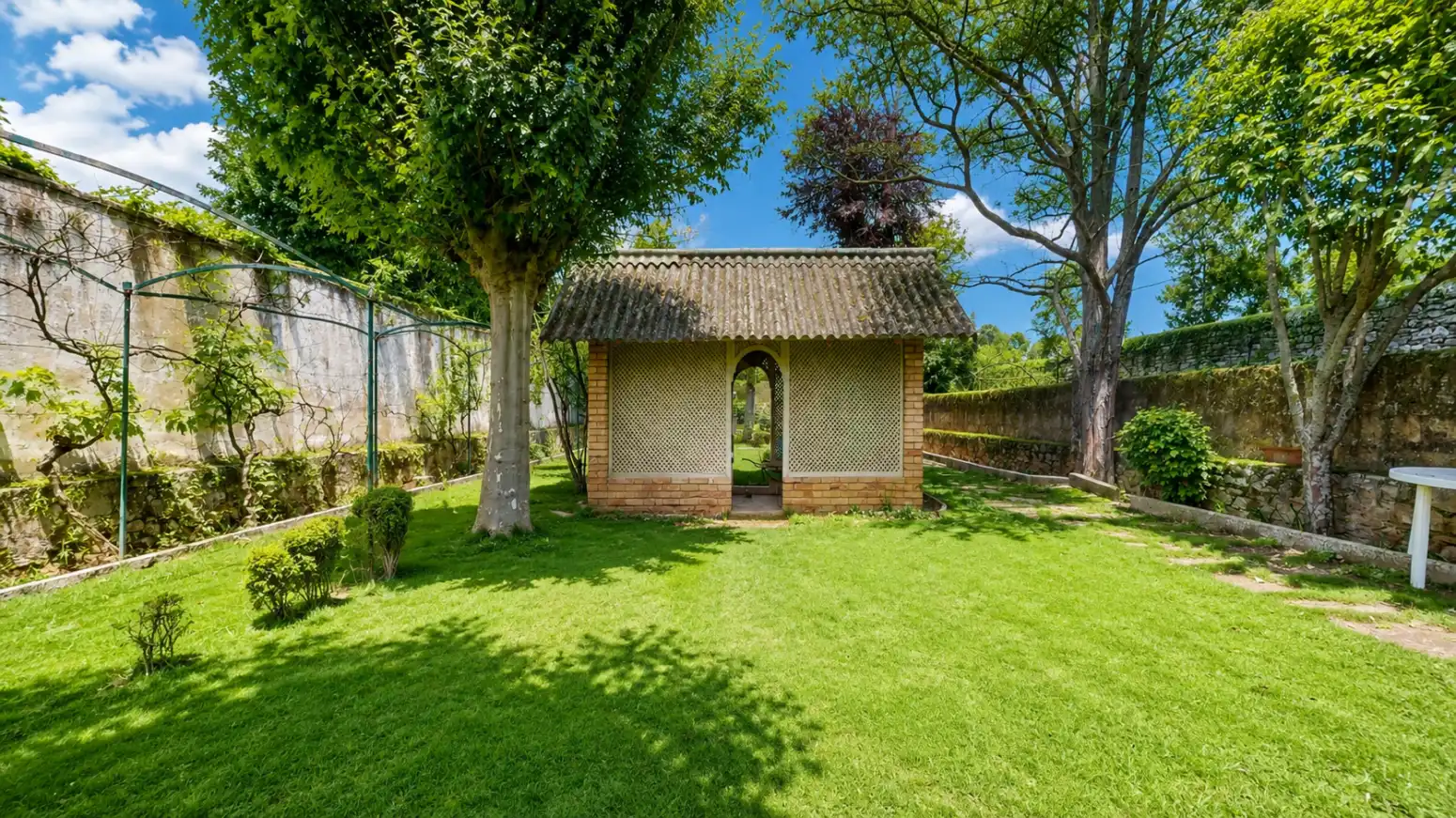Jardí de Casa o xalet en venda en Tafalla amb Calefacció, Jardí privat i Parquet