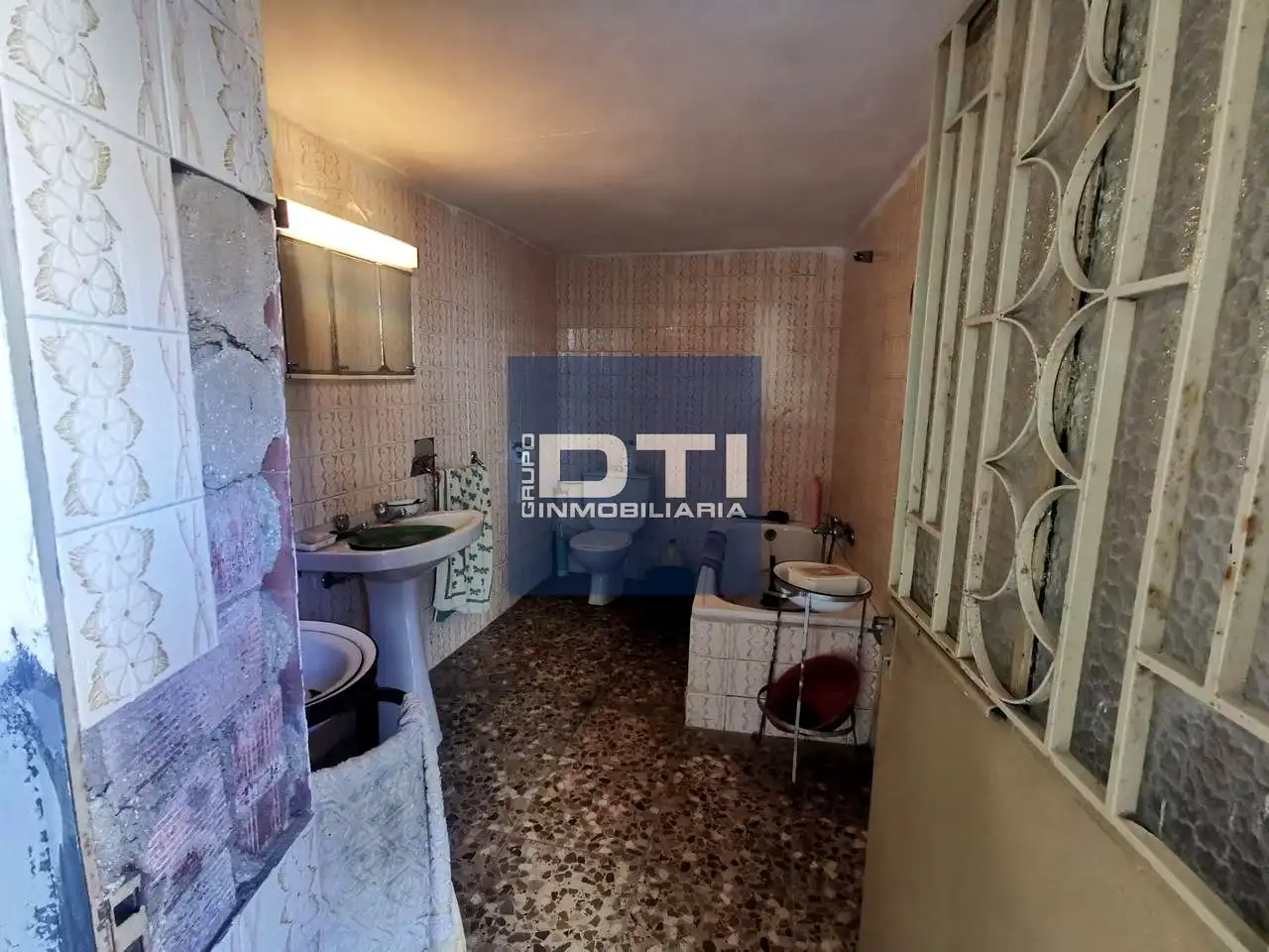 Bedroom of Country homes for sale in Balazote