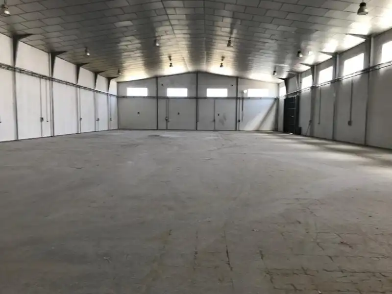 Nau industrial en venda a Poleares