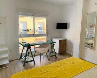 Dormitori de Apartament per a compartir en Málaga Capital amb Aire condicionat, Moblat i Forn